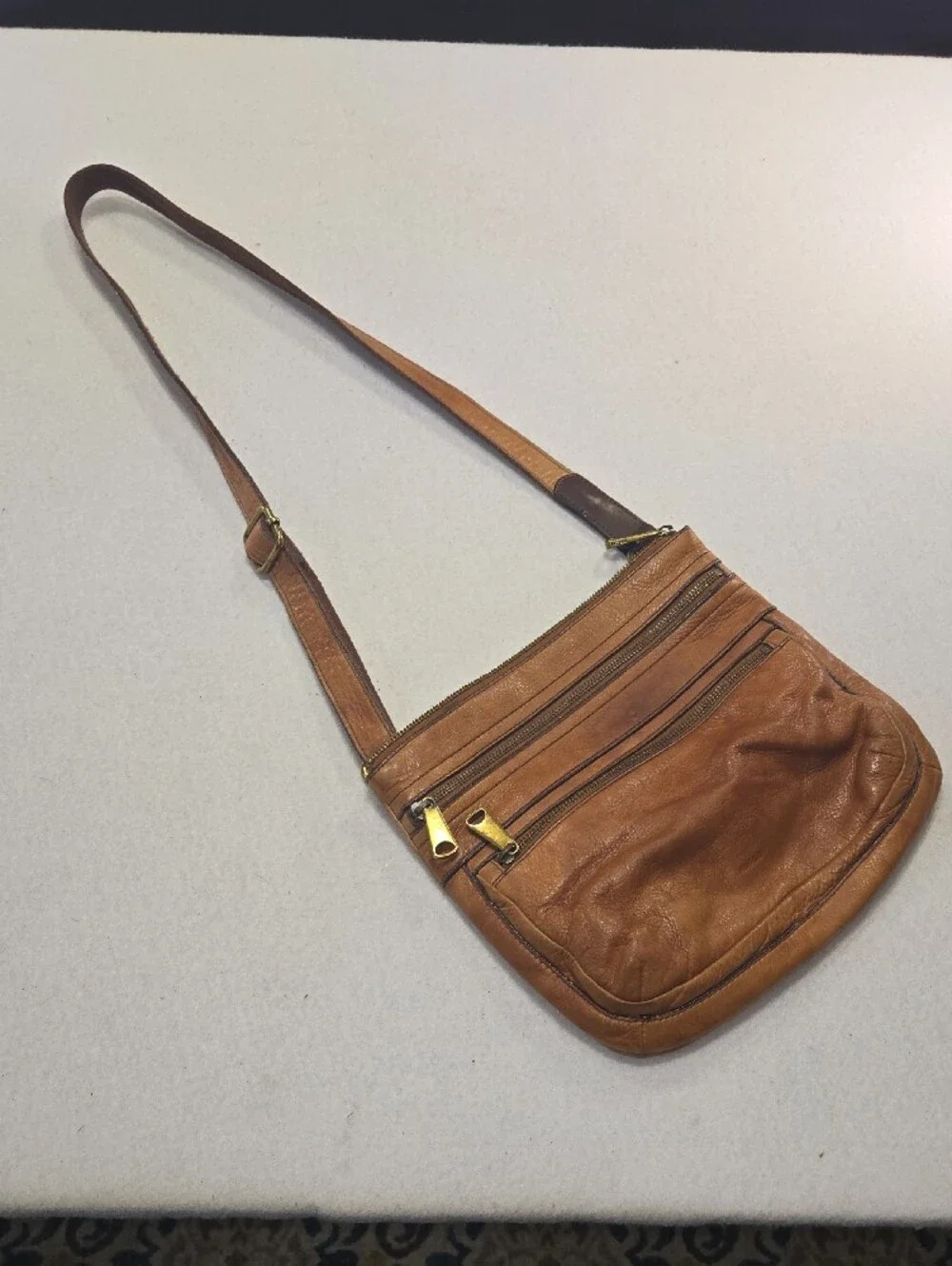 Fossil Men's Brown Leather Messenger Crossbody Bag - Classic Carry
